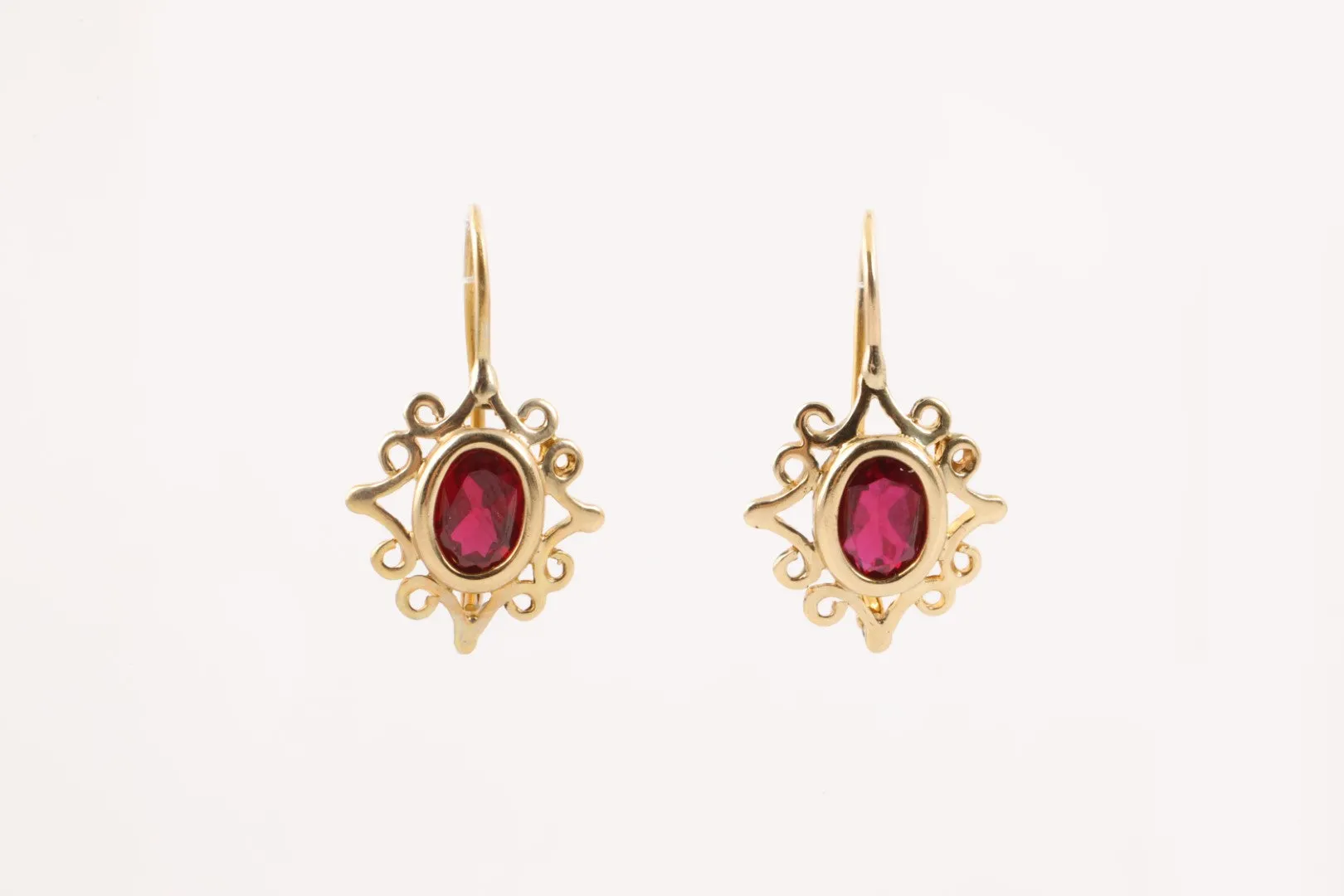 14k Yellow Gold 2.77tcw Ruby Earrings (3.97g.)