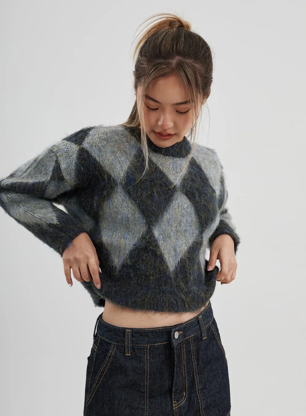 Argyle Pattern Cropped Sweater CJ313