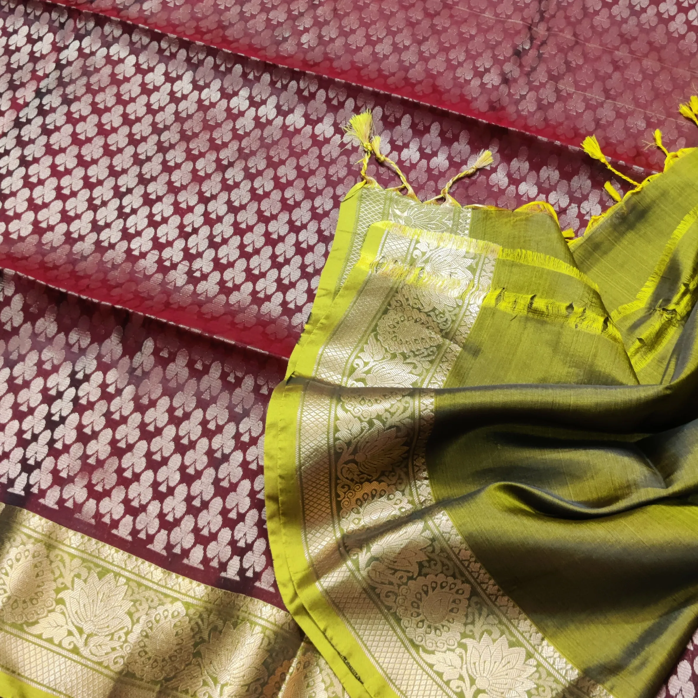 Ghandharava Pattu Pattu Lightweight @ 30% Off - KMP106