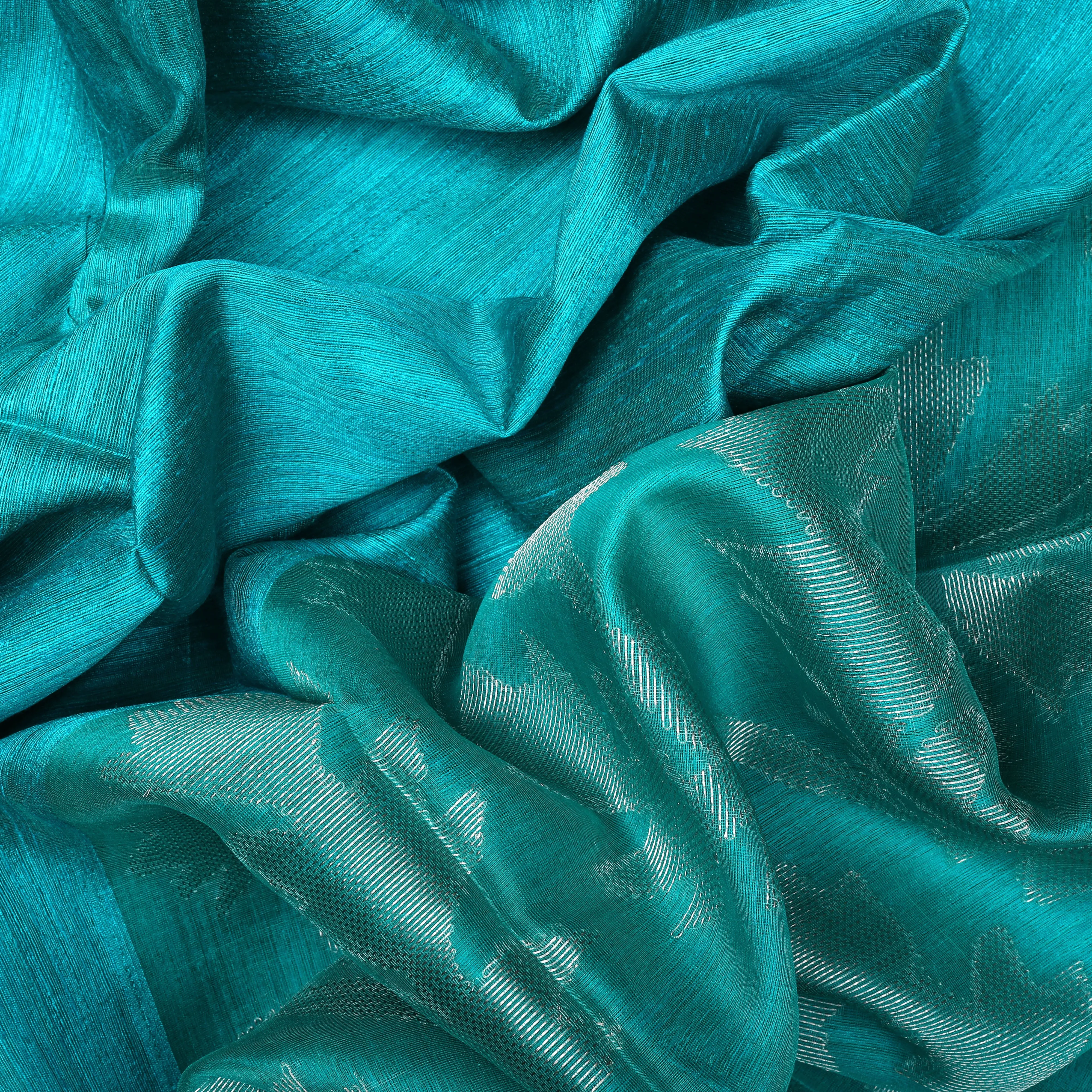 Handwoven Blue Green Shot Matka Silk Saree - 1230T003885DSC