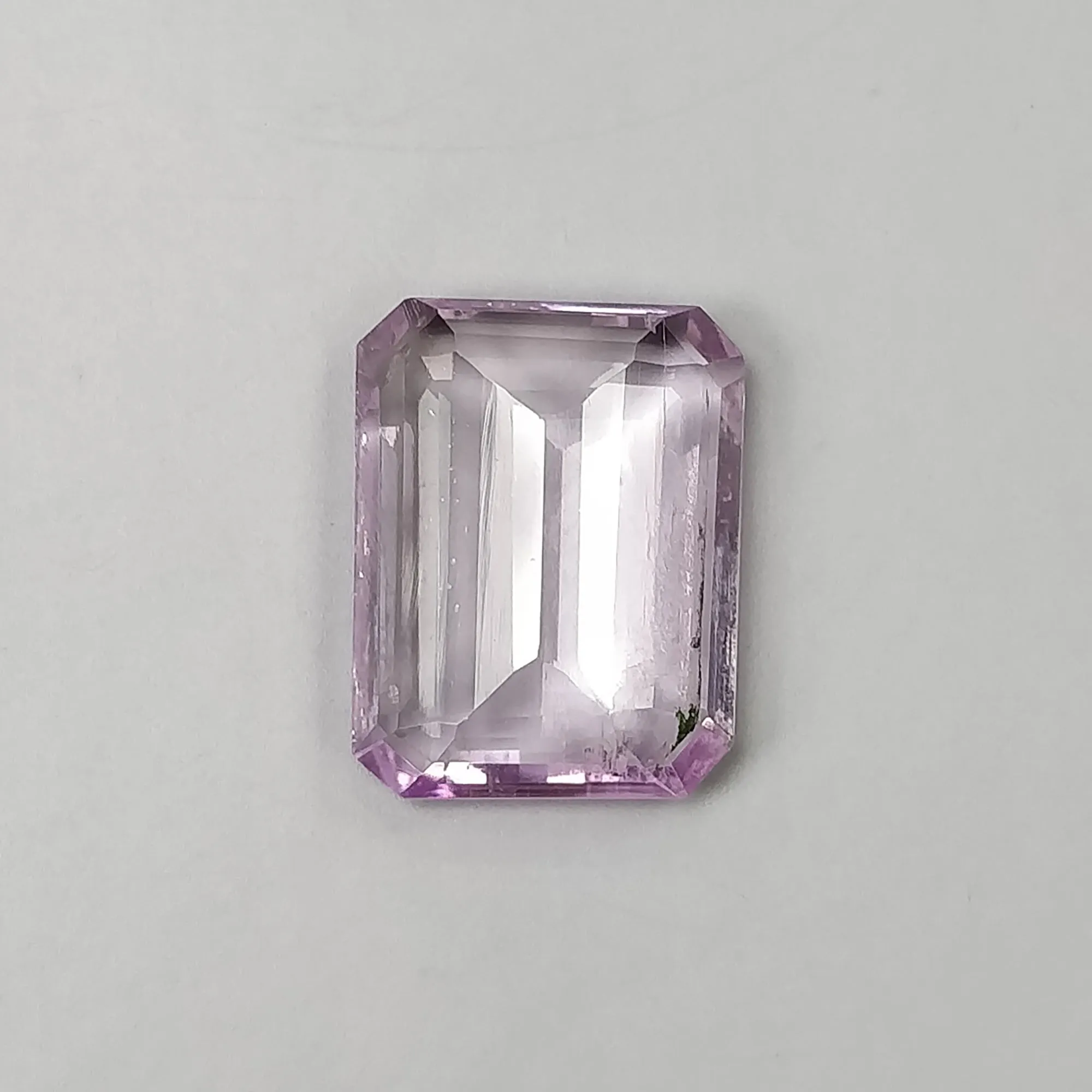 KUNZITE Gemstone Normal Cut : 8.25cts Natural Untreated Unheated Purple Kunzite Cushion Shape 15.5*12.5mm