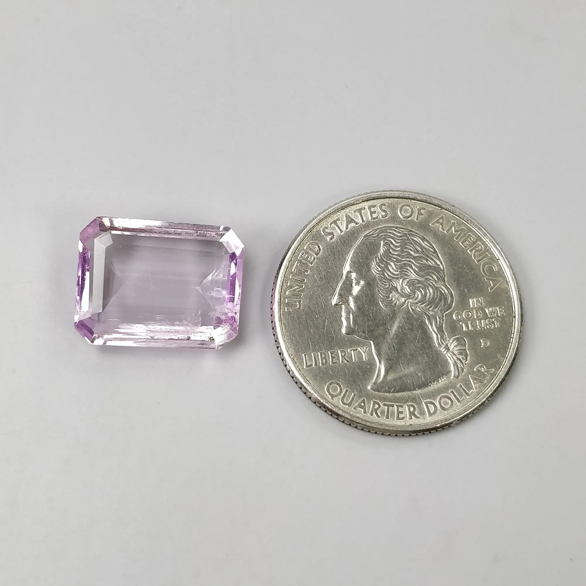 KUNZITE Gemstone Normal Cut : 8.25cts Natural Untreated Unheated Purple Kunzite Cushion Shape 15.5*12.5mm