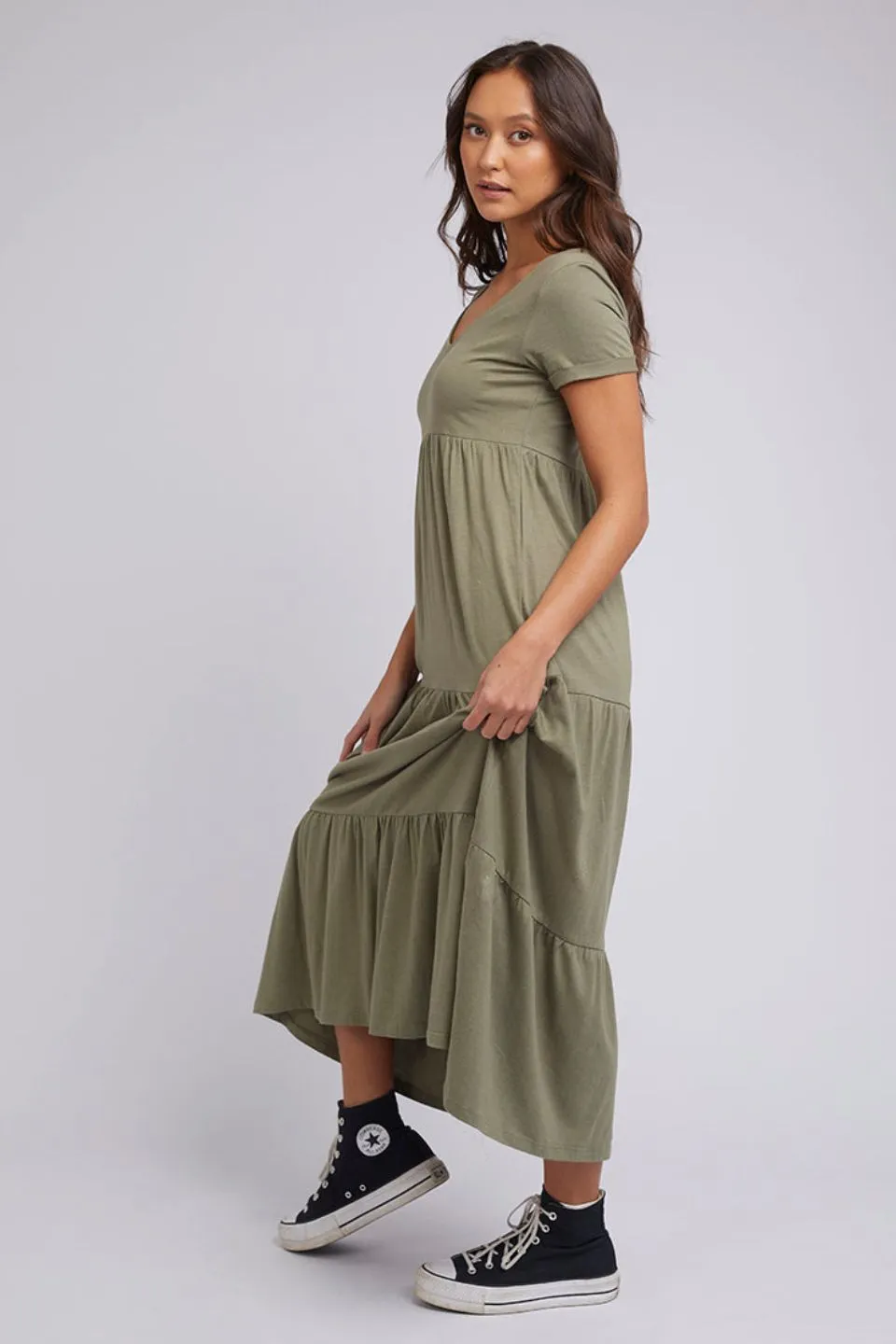 Lola Khaki Tiered SS Midi Dress