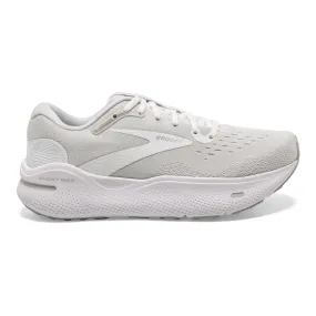 Men's Brooks Ghost Max, White/Oyster/Metallic Silver, 7 2E Wide