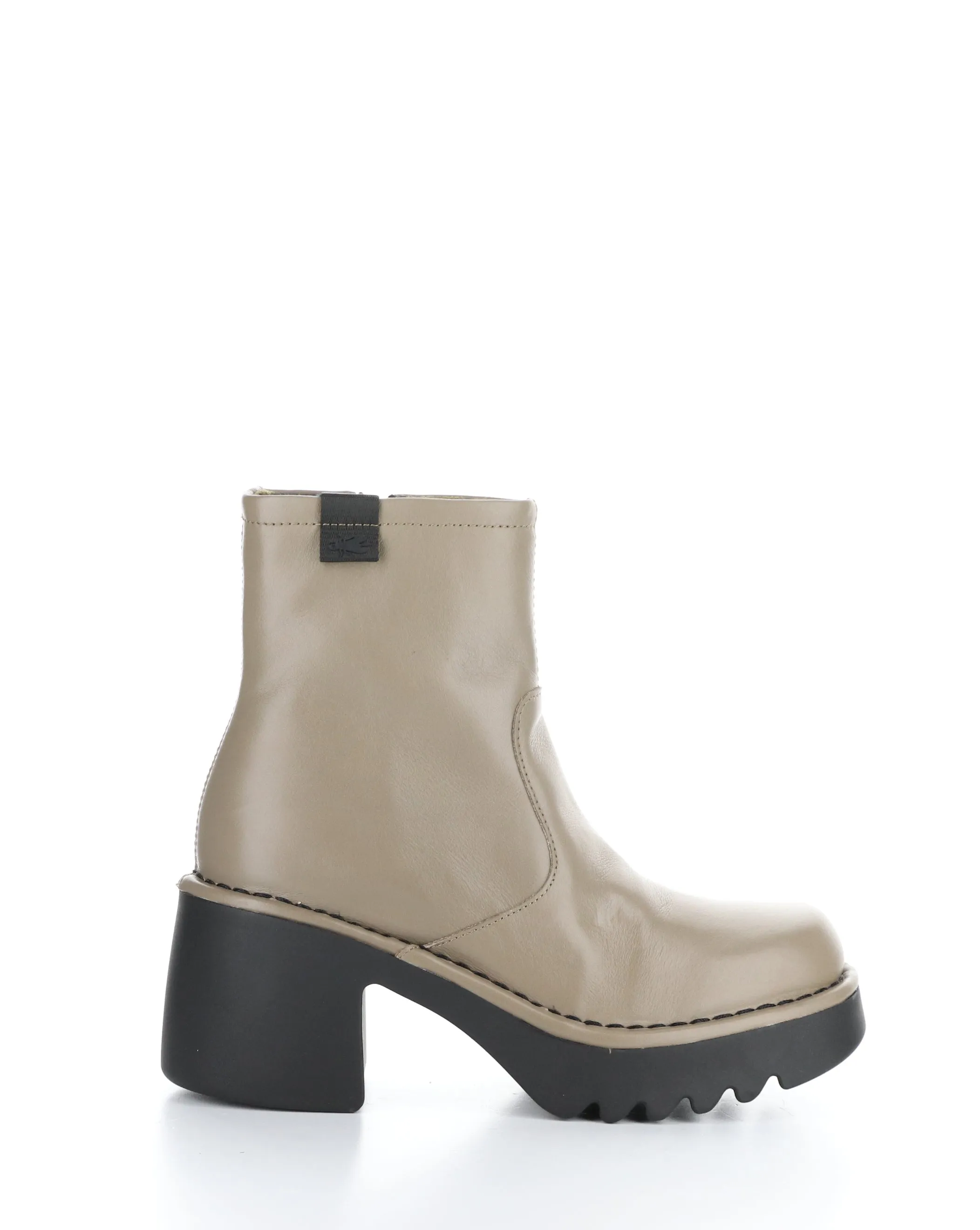 MOGE250FLY 005 TAUPE Round Toe Boots