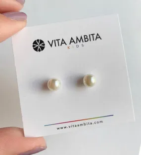 The Classic Pearl Earrings